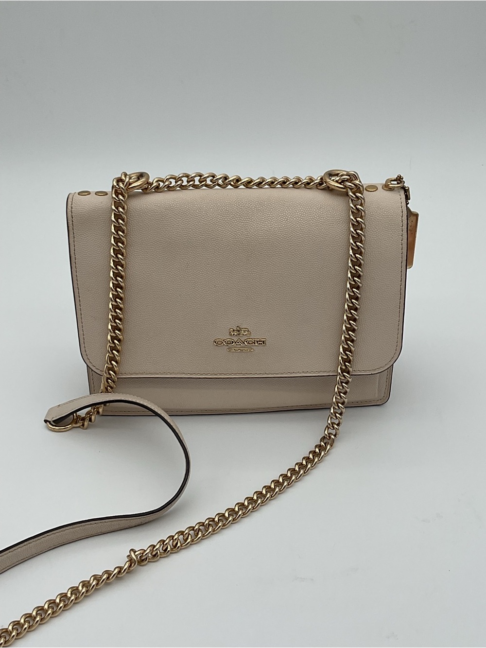 Coach Mini Klare Pebble LeatherCrossbody in Light Beige with Gold Tone Chain - Picture 1 of 16